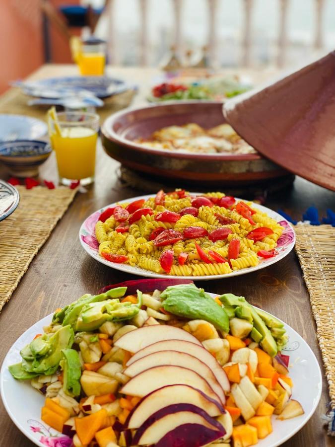 タガズー Binic Surf House Bed & Breakfast エクステリア 写真