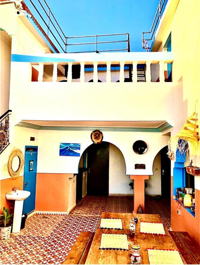 タガズー Binic Surf House Bed & Breakfast エクステリア 写真